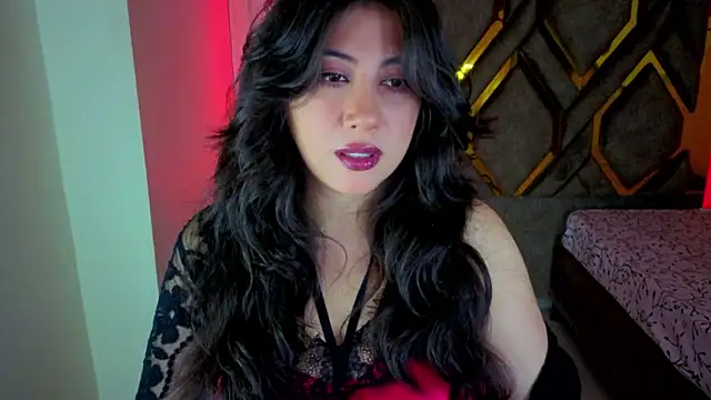 Luvienne online show from 15, 2, 2026