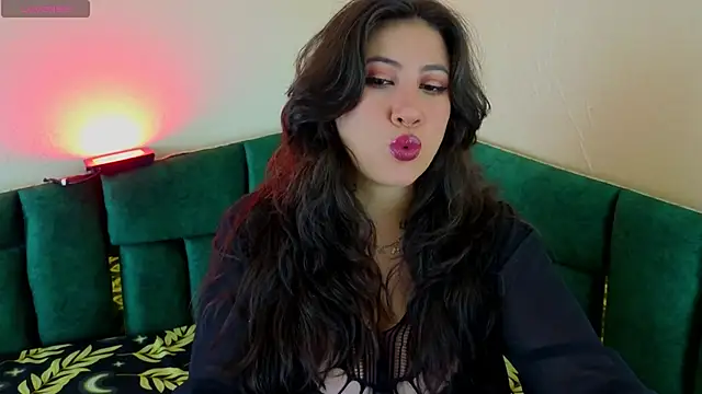 Luvienne online show from 16, 4, 2026