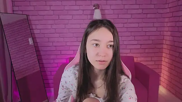 Nicole Brownie online show from 17, 3, 2026