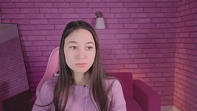 Nicole Brownie online show from 18, 4, 2026