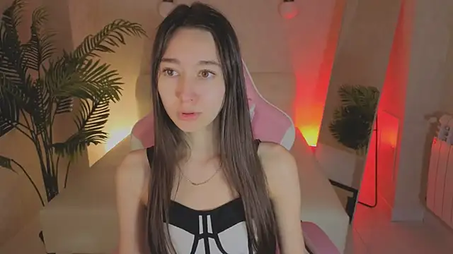 Nicole Brownie online show from 6, 6, 2026