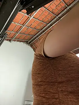 Puka2001 online show from 21, 4, 2026