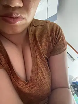 Puka2001 online show from 12, 4, 2026