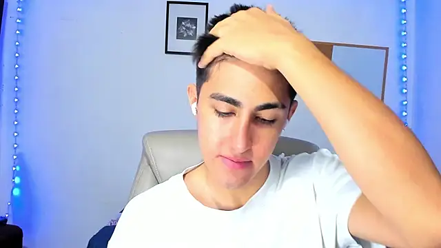 babyted272 online show from 16, 4, 2026