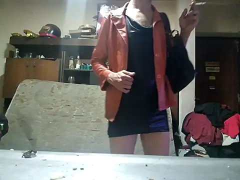 Snapshot of veronicatvcroosleather chatting on 7, 6, 2026 veronicatvcroosleather online show from 7, 6, 2026