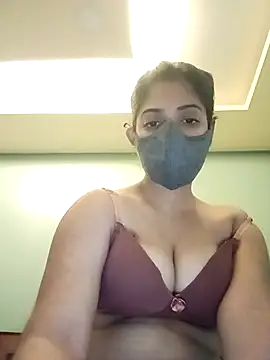 sonalidey5565 online show from 6, 2, 2026