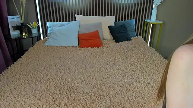 Betty Andrews online show from 18, 2, 2026