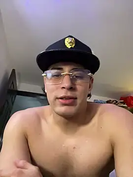 Maximuz1920 online show from 5, 4, 2026