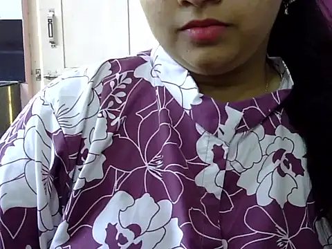 Cute Aliyaa online show from 10, 4, 2026