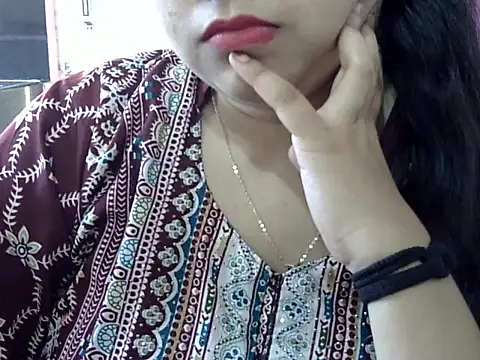 Cute Aliyaa online show from 7, 4, 2026