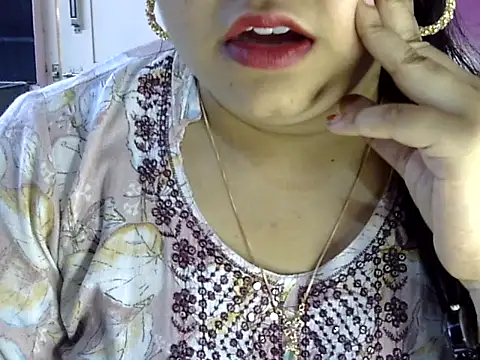 Snapshot of Cute_Aliyaa chatting on 21, 6, 2026 Cute Aliyaa online show from 21, 6, 2026