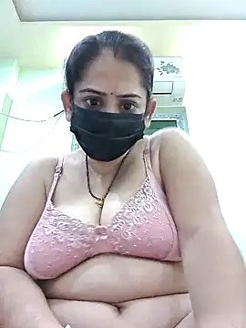 diyam4002 online show from 9, 3, 2026