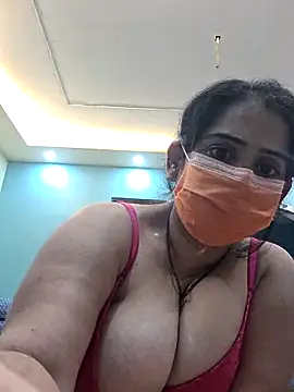 diyam4002 online show from 13, 2, 2026