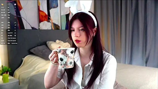 SelmaCarolfi online show from 9, 4, 2026