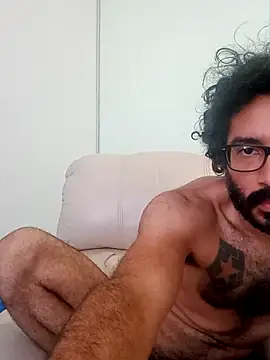 Snapshot of Batou1683 chatting on 4, 7, 2026 Batou1683 online show from 4, 7, 2026