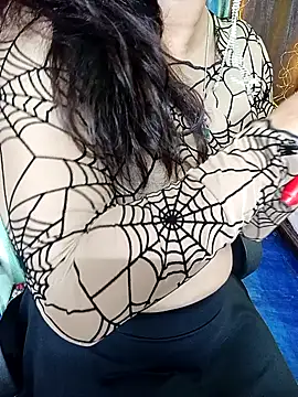 alinaarora online show from 17, 4, 2026