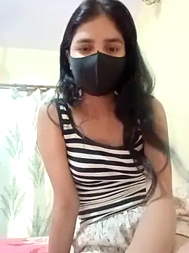 Snapshot of Mahira-- chatting on 15, 6, 2026 Mahira-- online show from 15, 6, 2026