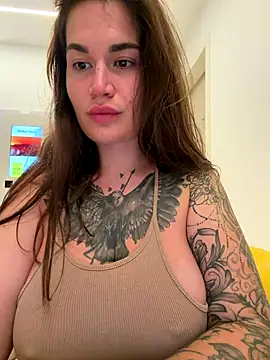 Snapshot of TattooGirlAlia chatting on 1, 10, 2025 TattooGirlAlia online show from 1, 10, 2025
