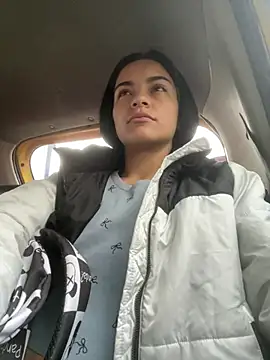 bliinkii and luka  online show from 5, 3, 2026