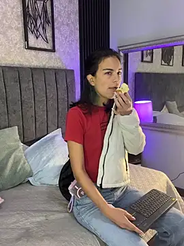 bliinkii and luka  online show from 31, 3, 2026