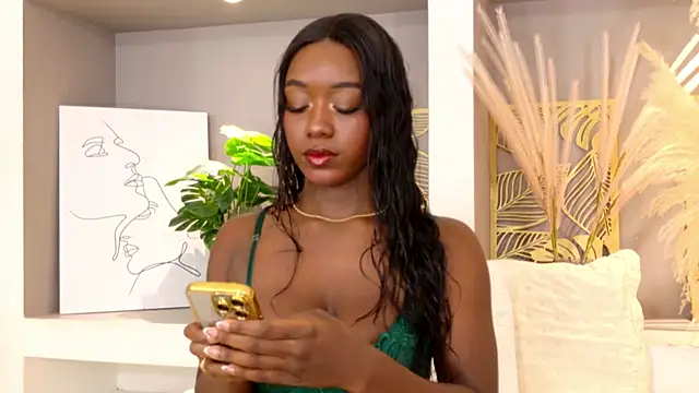 Snapshot of daniellabrown chatting on 27, 4, 2026 daniellabrown online show from 27, 4, 2026