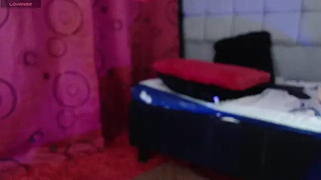 Snapshot of charlotte_brawn chatting on 31, 5, 2026 charlotte brawn online show from 31, 5, 2026