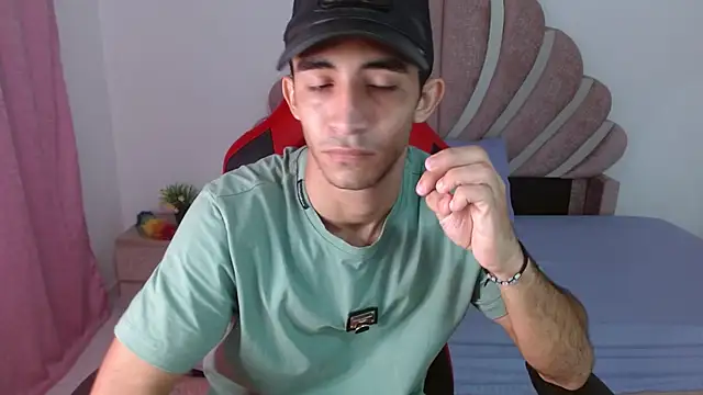 Caius fox online show from 8, 2, 2026