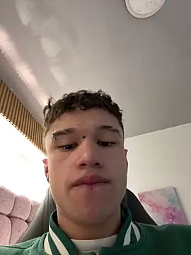 Snapshot of Dominik_Souza chatting on 12, 5, 2026 Dominik Souza online show from 12, 5, 2026