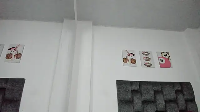 Isabella Moon9 online show from 3, 6, 2026