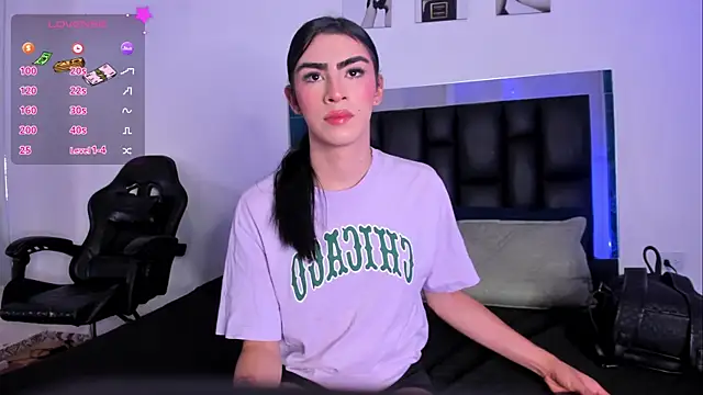 Snapshot of Isabella_Moon9 chatting on 26, 6, 2026 Isabella Moon9 online show from 26, 6, 2026