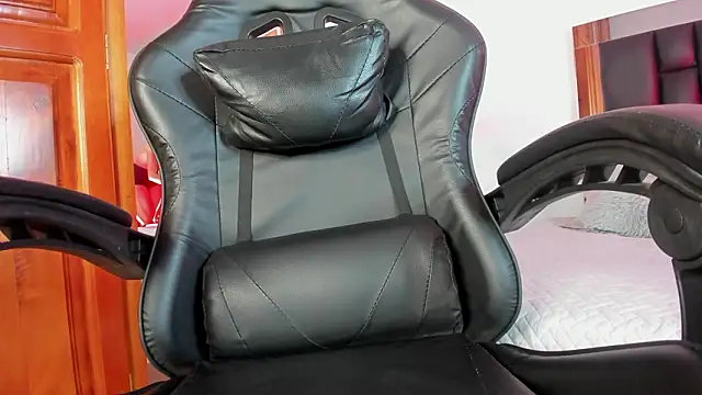 Isabella Moon9 online show from 20, 2, 2026