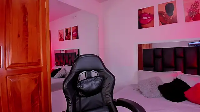 Isabella Moon9 online show from 19, 2, 2026