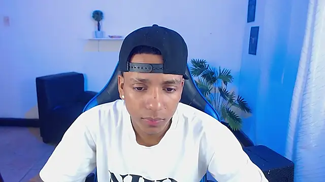 ostinn18 online show from 6, 3, 2026