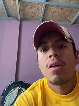 Snapshot of serranoandre chatting on 9, 6, 2026 serranoandre online show from 9, 6, 2026