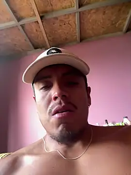 Snapshot of serranoandre chatting on 5, 7, 2026 serranoandre online show from 5, 7, 2026
