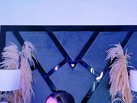 KylieWhitee online show from 20, 2, 2026