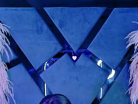 KylieWhitee online show from 28, 2, 2026