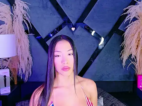 KylieWhitee online show from 16, 2, 2026