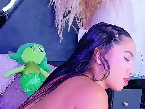 KylieWhitee online show from 20, 3, 2026