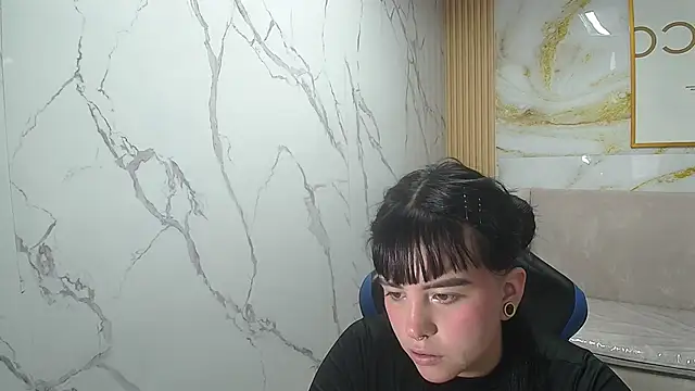 Snapshot of sarita_09_s chatting on 22, 4, 2026 sarita 09 s online show from 22, 4, 2026