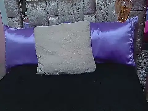 thyara noa online show from 17, 2, 2026