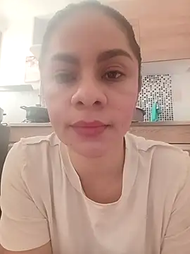 luna pinky online show from 2, 4, 2026