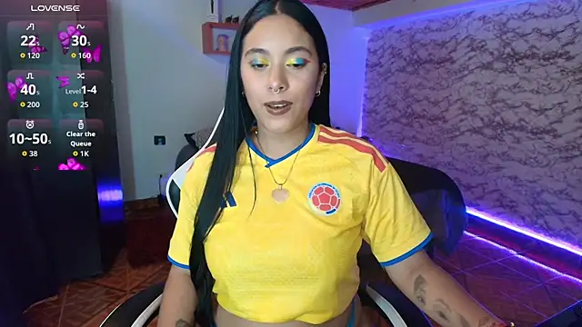 Snapshot of Camila_IRoose chatting on 7, 7, 2026 Camila IRoose online show from 7, 7, 2026