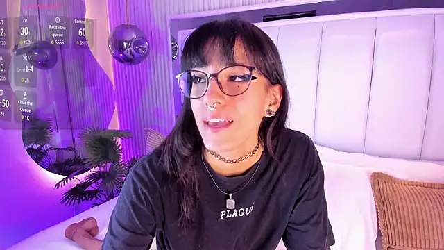 ViolettaColinss online show from 28, 4, 2026