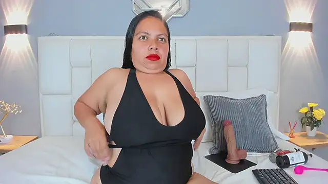 KataThonpson online show from 24, 2, 2026