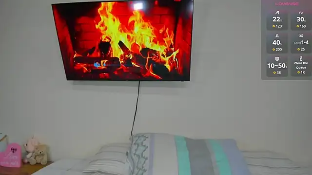 Snapshot of Alessandra_01 chatting on 9, 7, 2026 Alessandra 01 online show from 9, 7, 2026