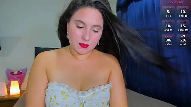 Snapshot of Alessandra_01 chatting on 24, 7, 2026 Alessandra 01 online show from 24, 7, 2026