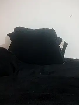 hairyandbigmann online show from 3, 2, 2026