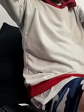 hairyandbigmann online show from 28, 2, 2026