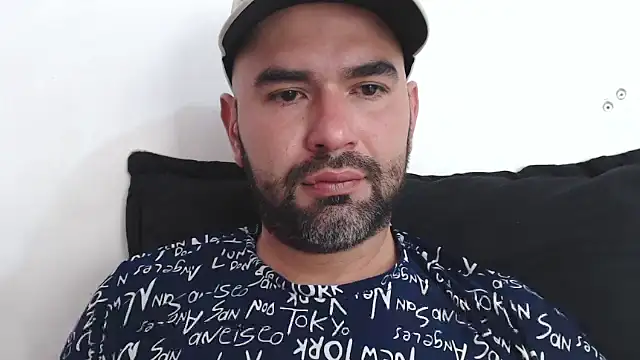 hairyandbigmann online show from 12, 5, 2026